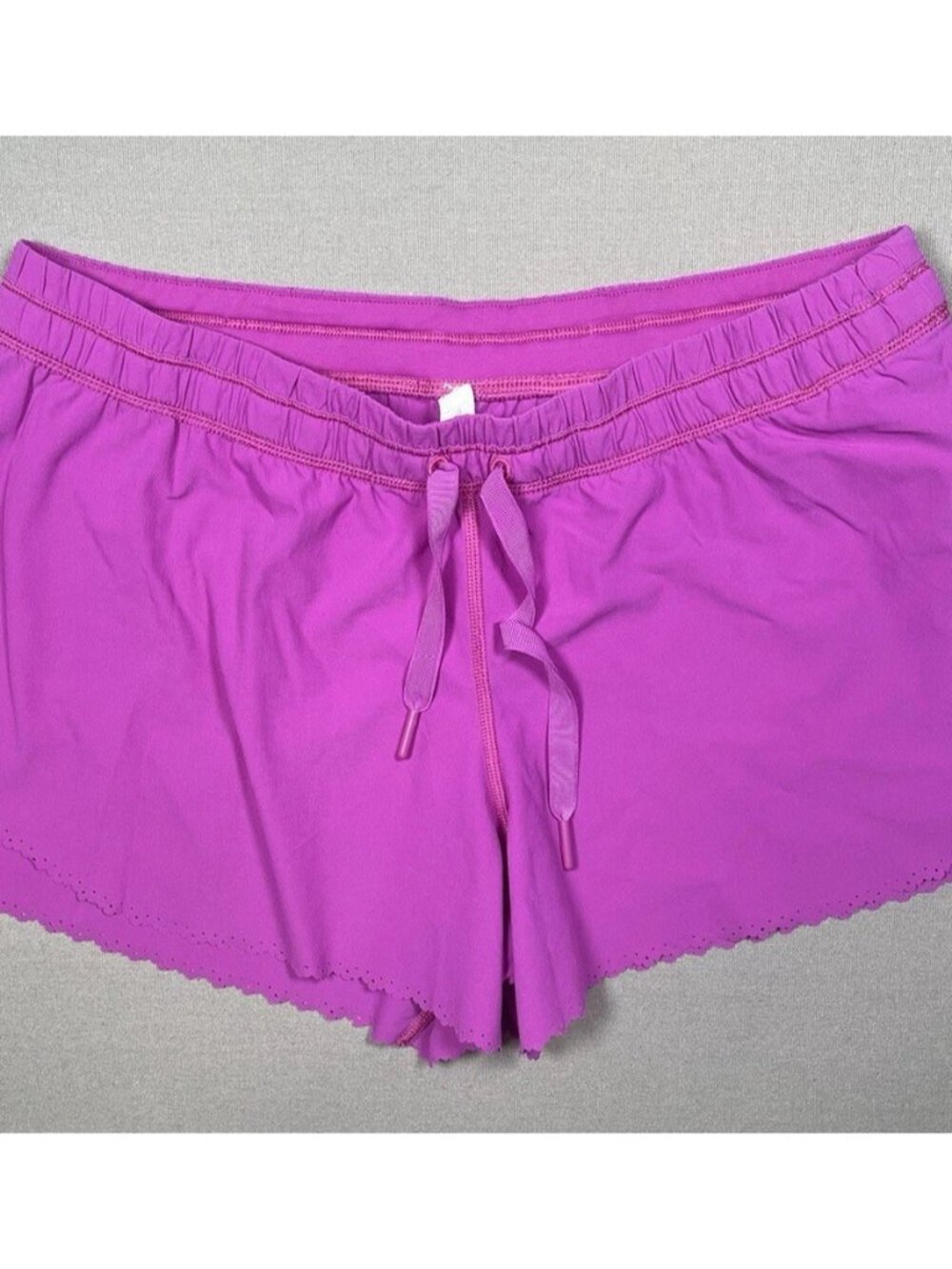 Lululemon Hit It Elastic Waist Scalloped Athletic Pink Shorts - Women Size 8